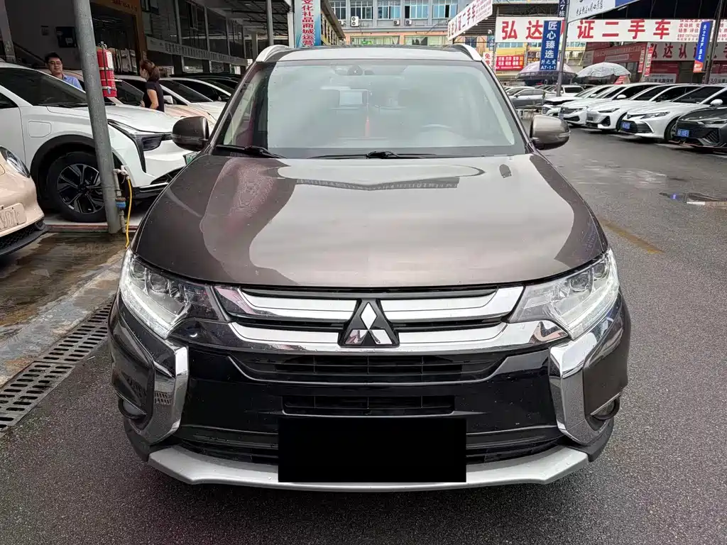Mitsubishi Outlander 2018