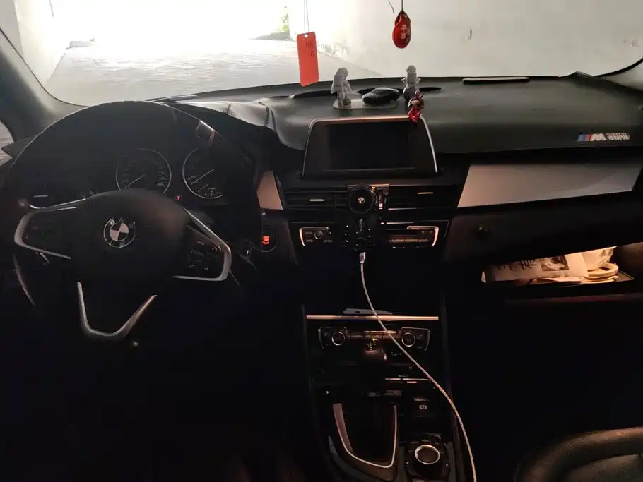 BMW 2 Series Active Tourer — миниатюра 12