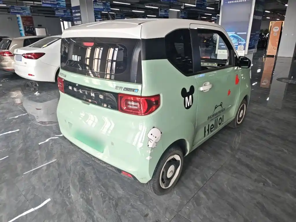 Wuling MINIEV — миниатюра 7