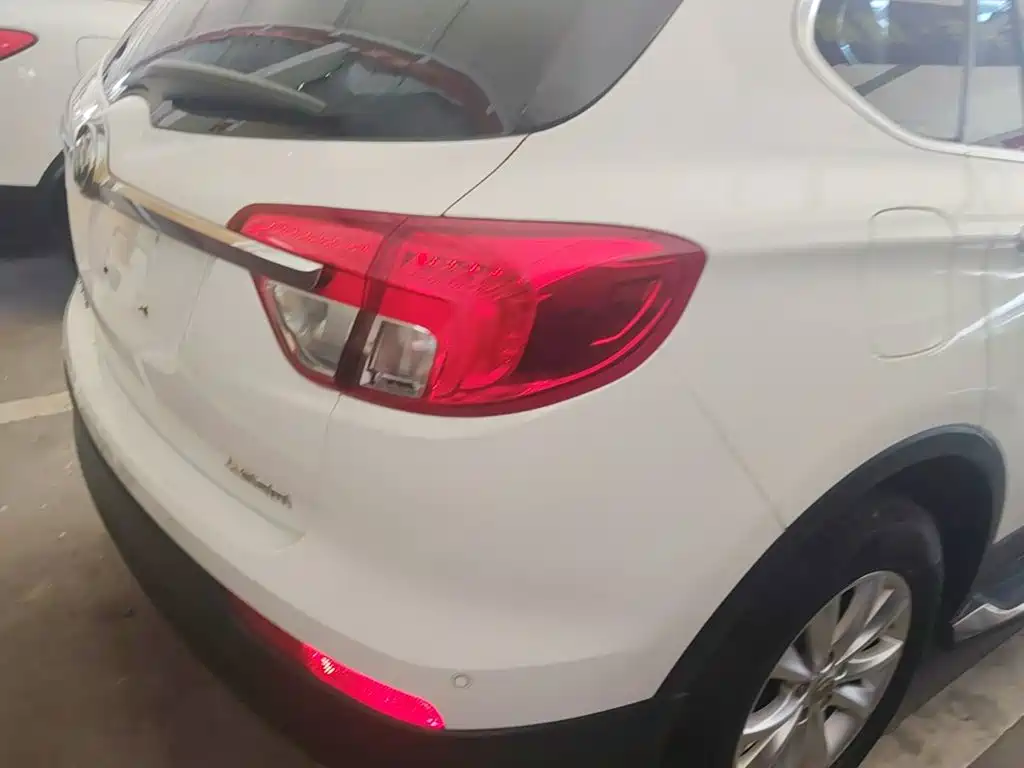 Buick Envision Plus — миниатюра 8