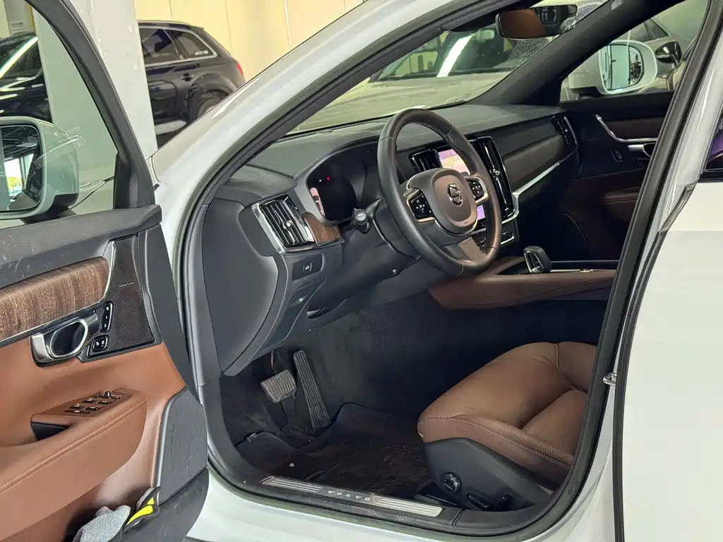 Volvo V90 — миниатюра 4
