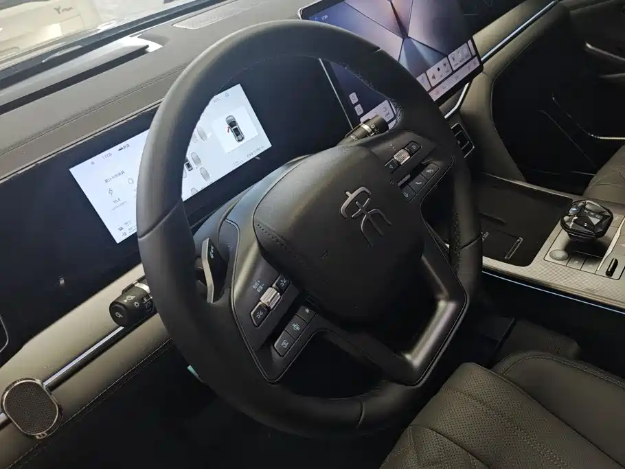BYD L DM-i — миниатюра 15