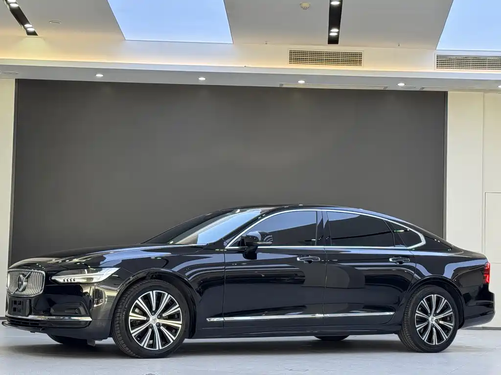 Volvo S90 — миниатюра 7