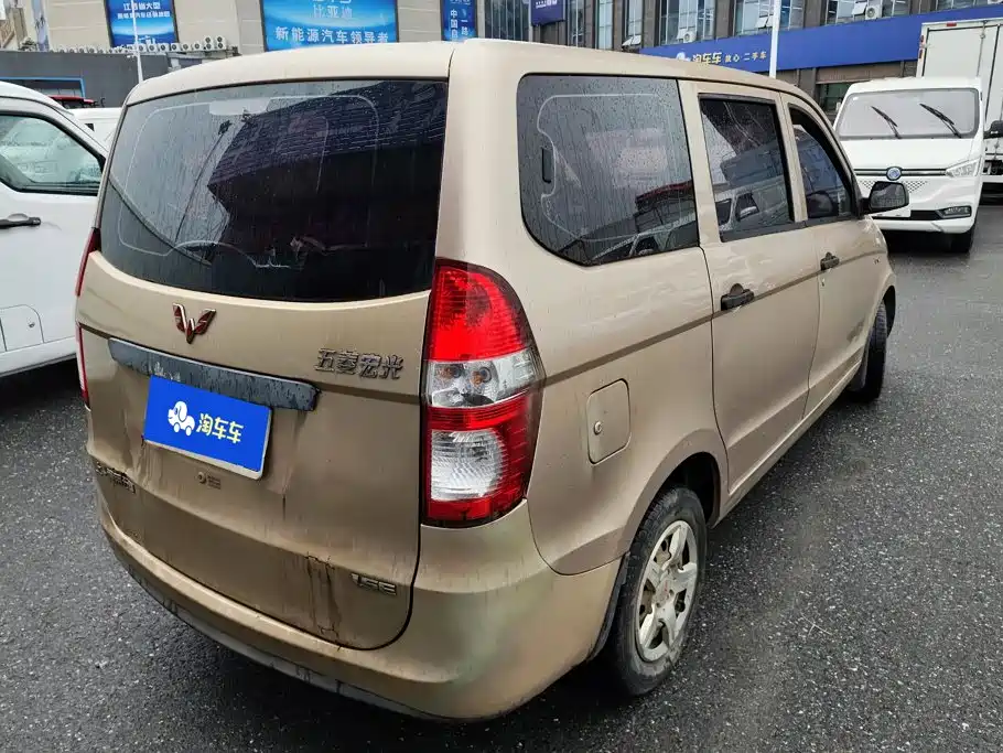 Wuling Hongguang — миниатюра 3