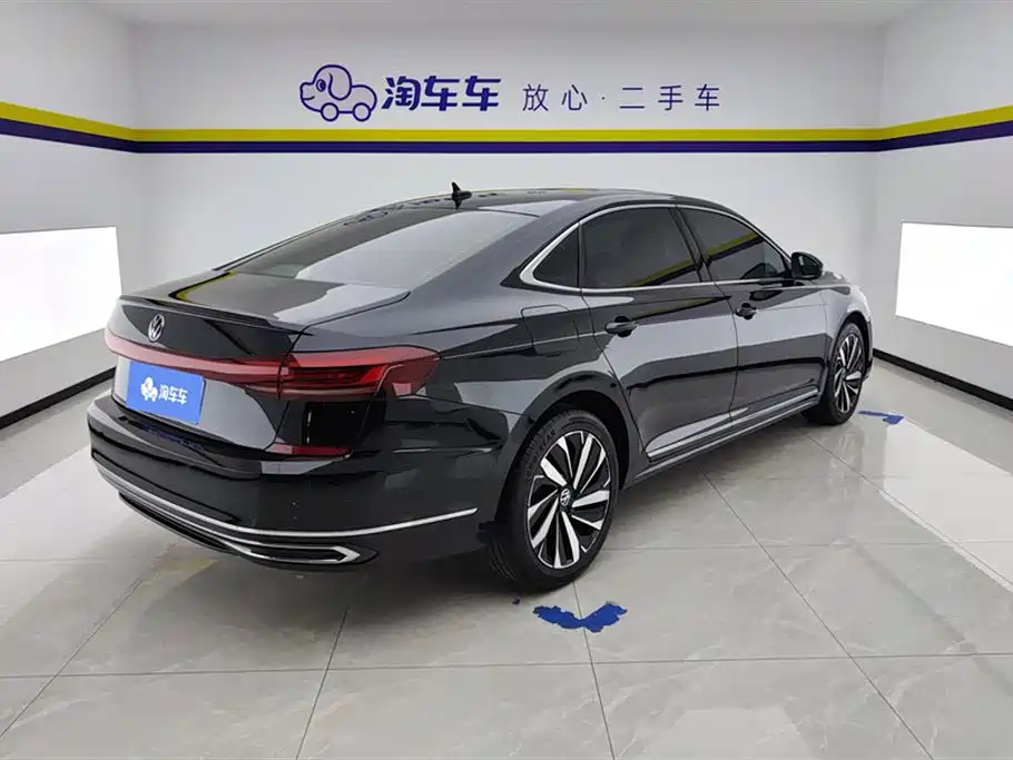 Volkswagen Passat 2022 330TSI Elite