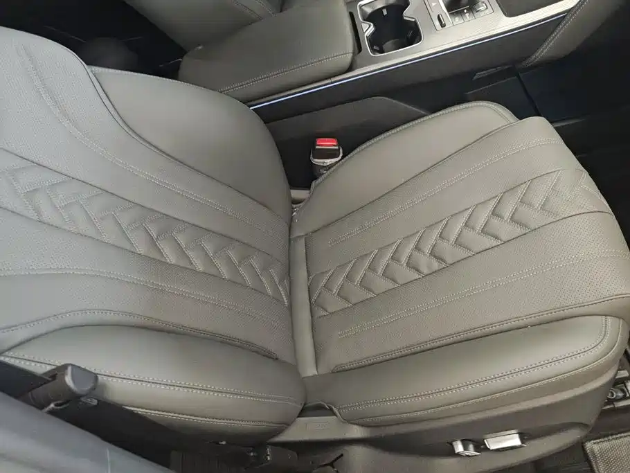 BYD L DM-i — миниатюра 8