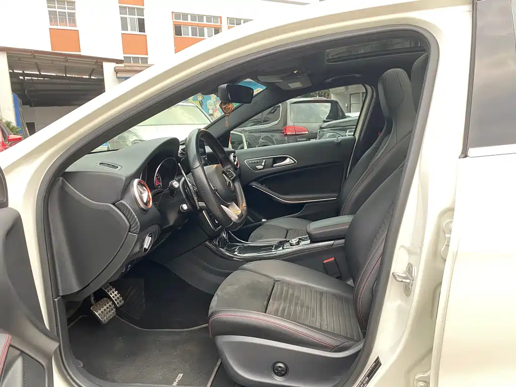 Mercedes-Benz A-Class (Import) — миниатюра 8