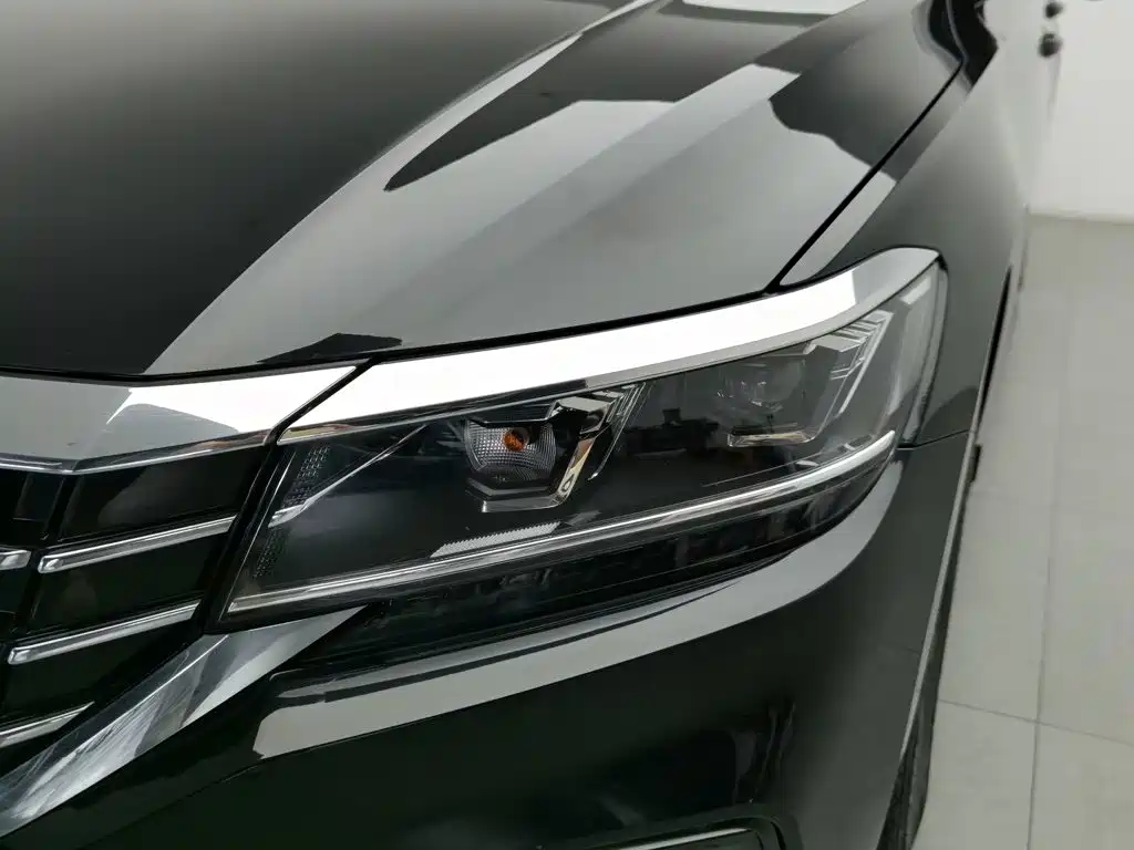 Volkswagen Passat — миниатюра 7