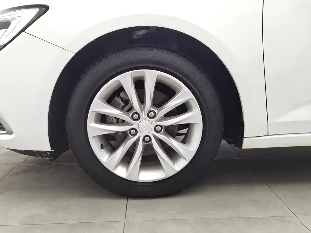 Buick Verano — миниатюра 17