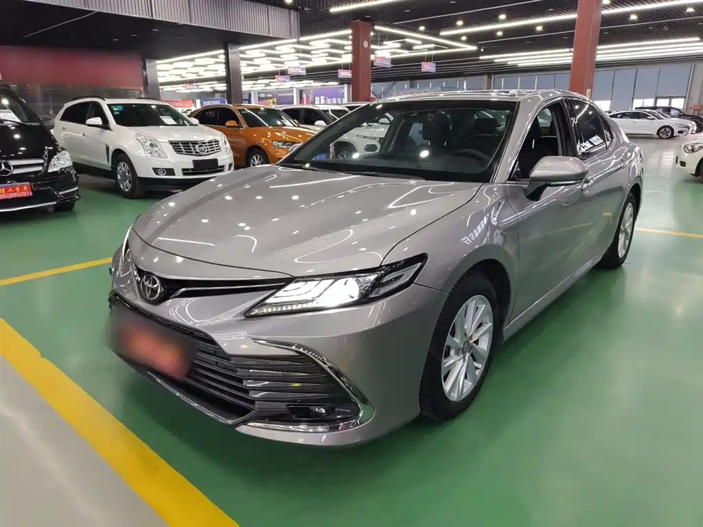 Toyota Camry 2021