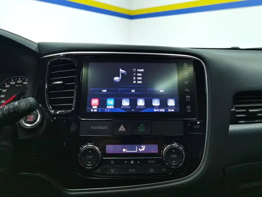 Mitsubishi Outlander — миниатюра 13