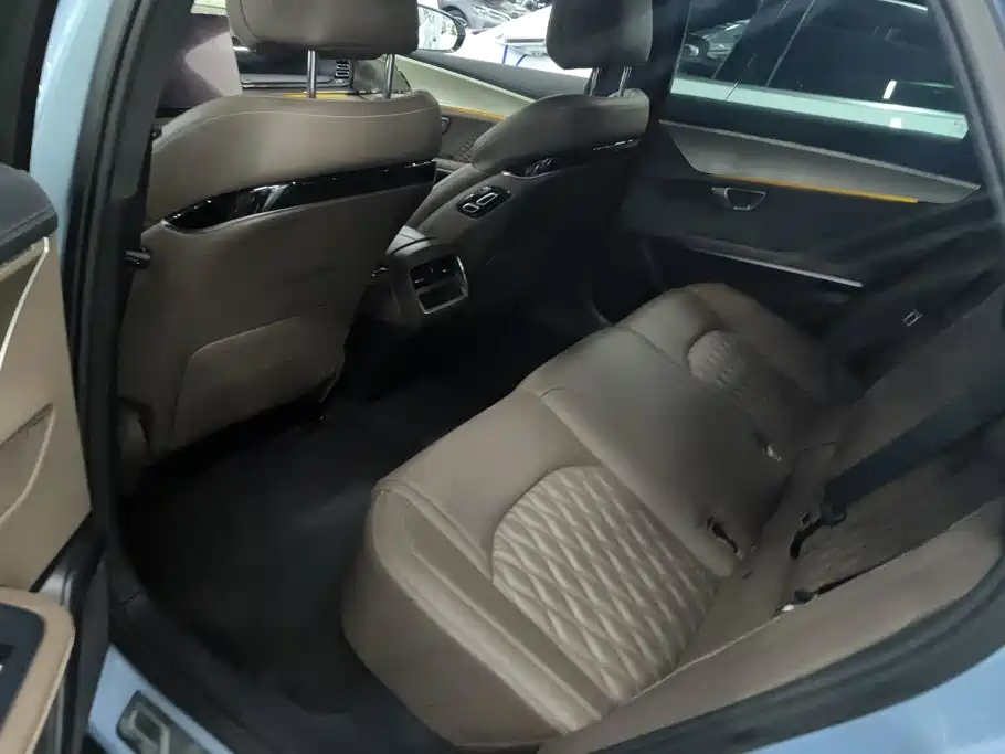 BYD Han — миниатюра 11