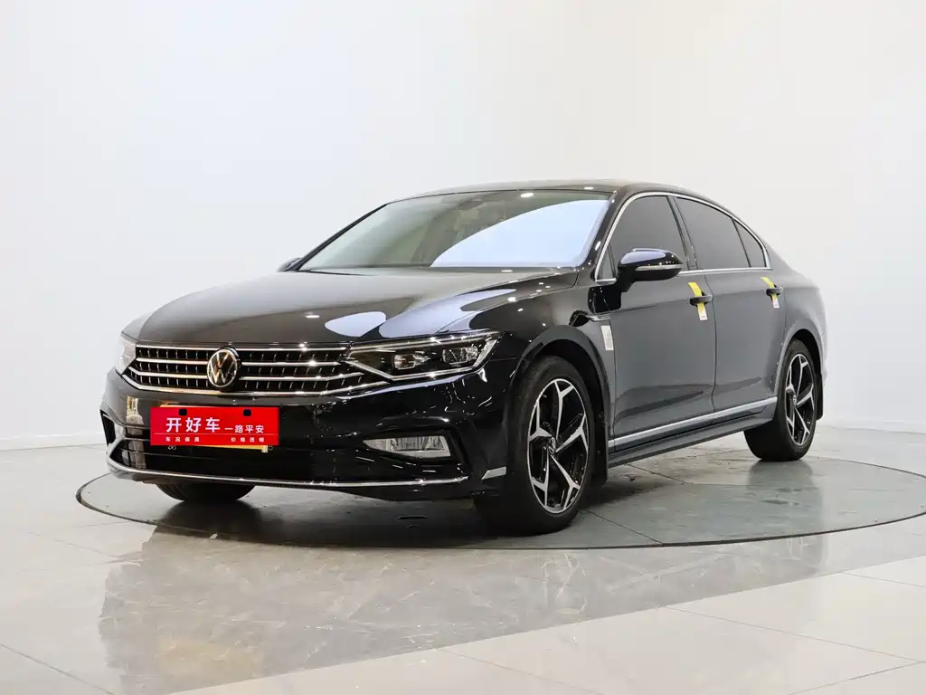 Volkswagen Magotan 2024