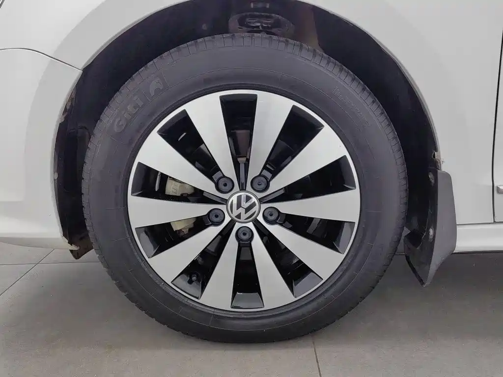 Volkswagen Sagitar — миниатюра 17
