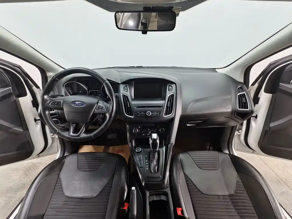 Ford Focus — миниатюра 9
