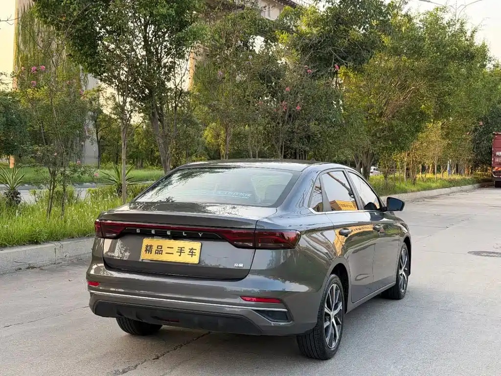 Geely Emgrand — миниатюра 7