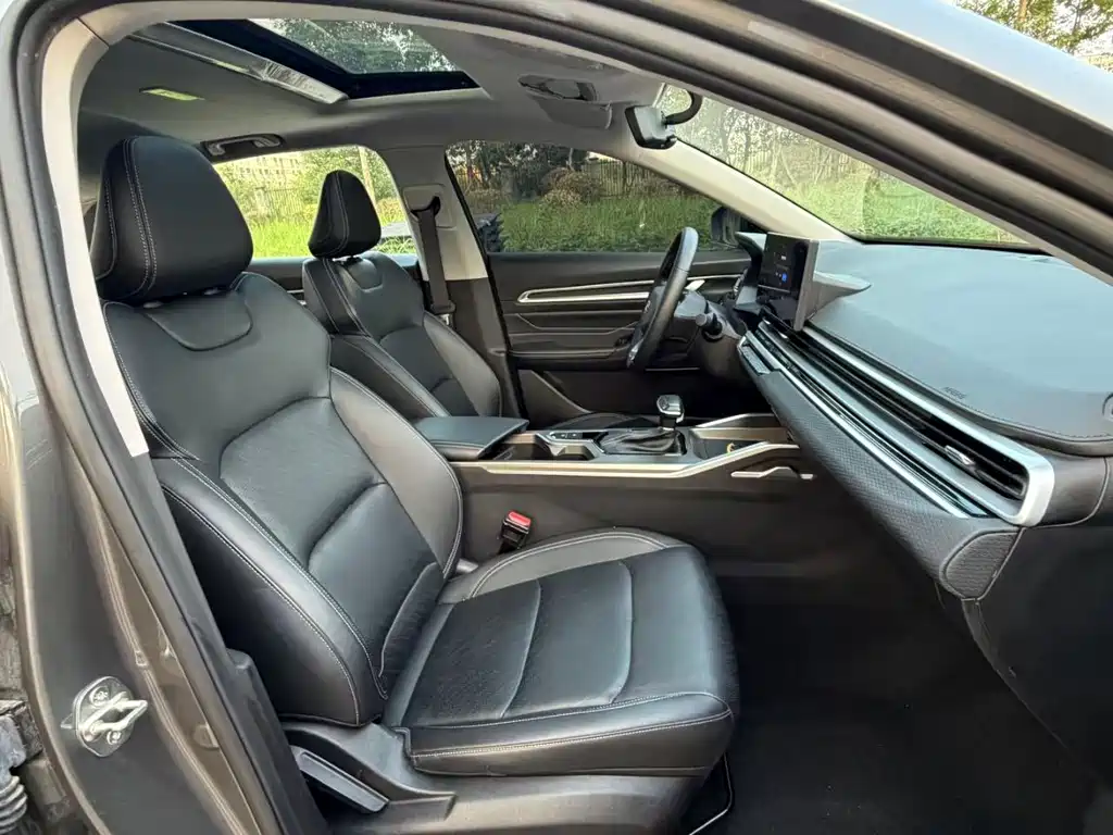 Geely Emgrand — миниатюра 6