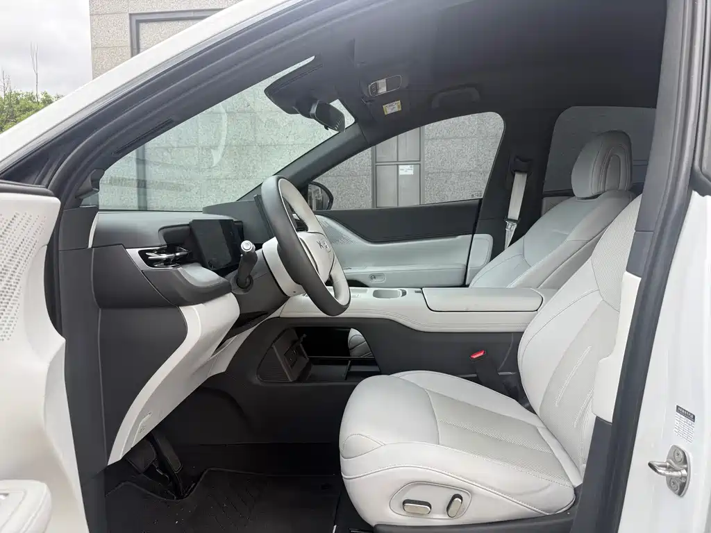 XPeng G6 — миниатюра 4