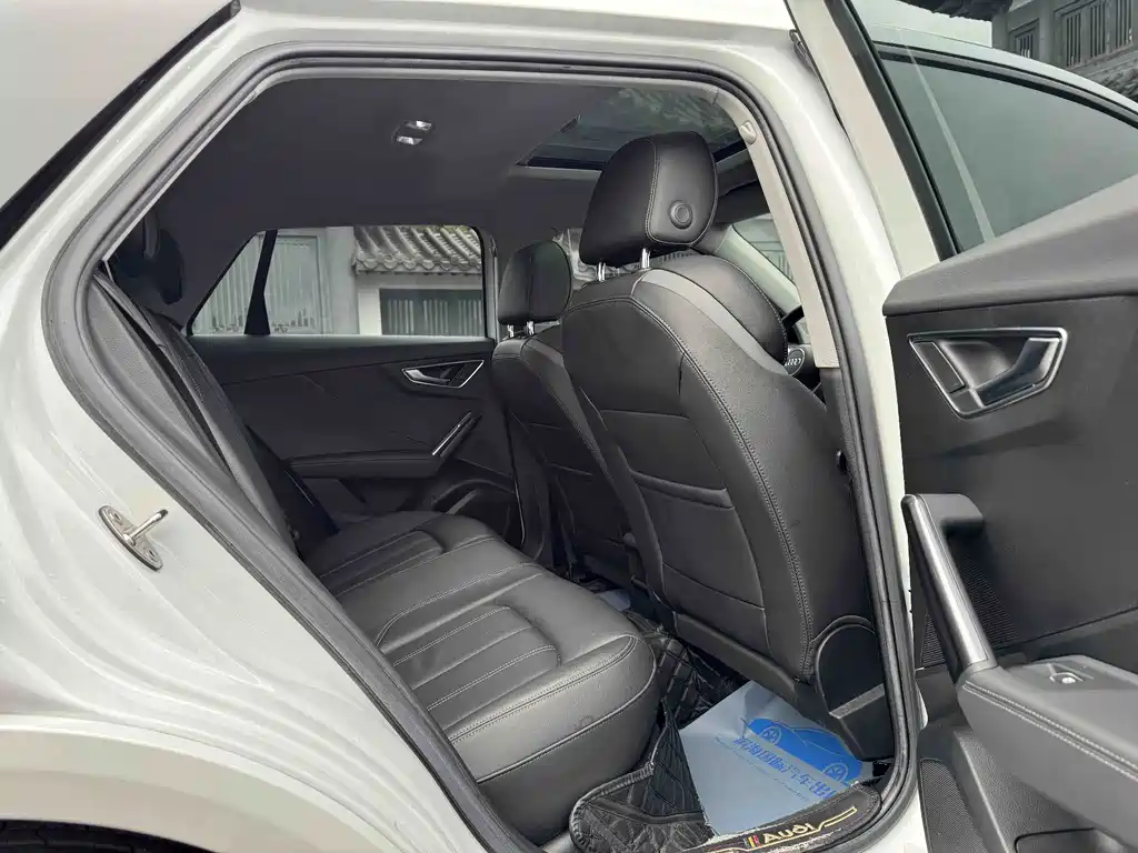 Audi Q2L — миниатюра 9