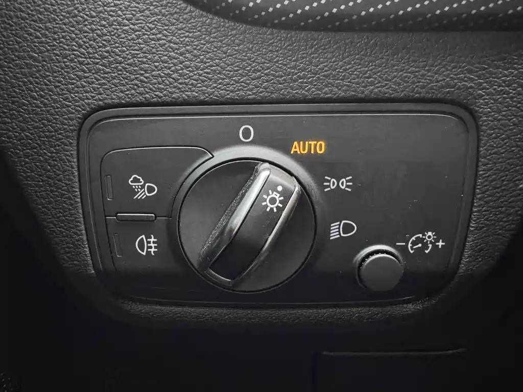 Audi Q2L — миниатюра 11