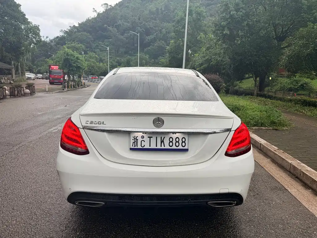 Mercedes-Benz C-Class — миниатюра 9