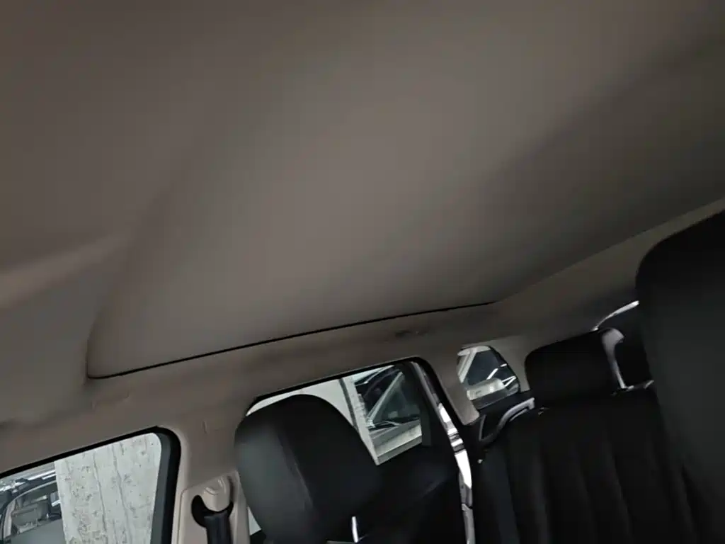 Land Rover Evoque — миниатюра 18