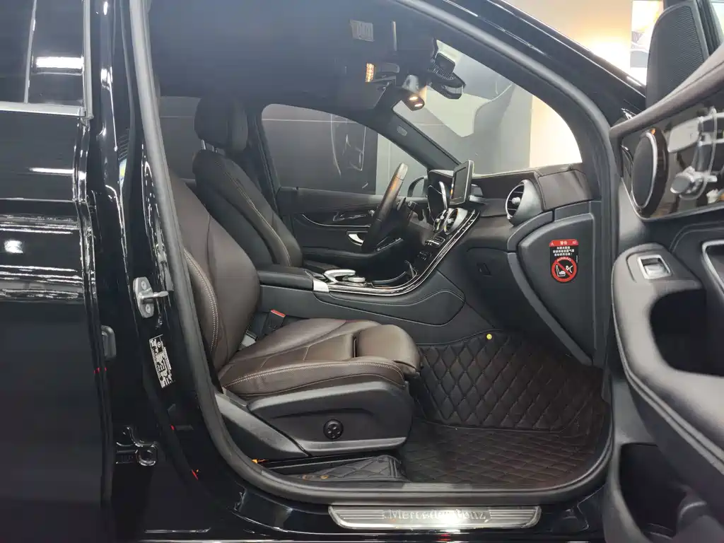 Mercedes-Benz GLC — миниатюра 8