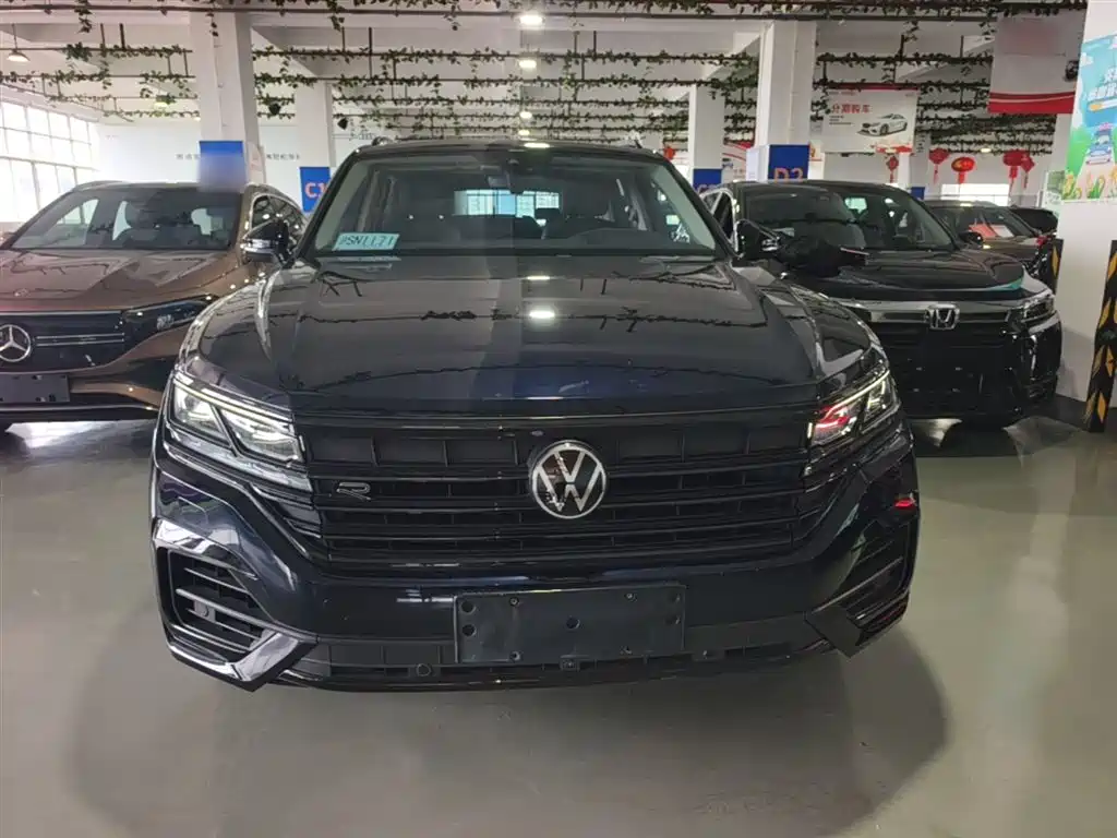 Volkswagen Touareg 2021 3.0TSI Sport