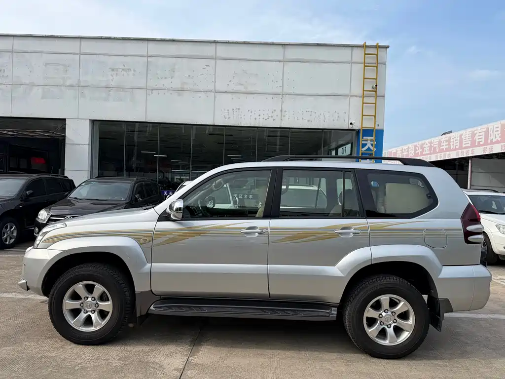 Toyota Land Cruiser Prado 2004 GX 2.7 AT