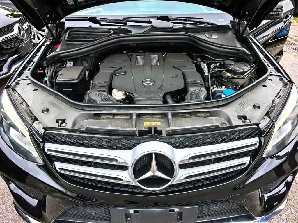 Mercedes-Benz GLE (Import) — миниатюра 6