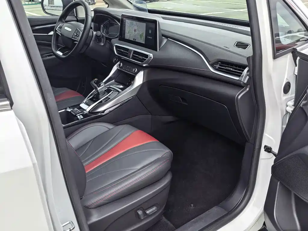 MAXUS Euniq 5 — миниатюра 6