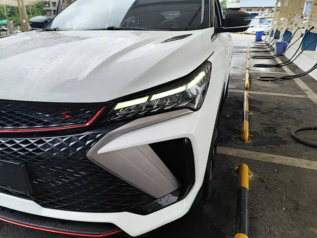 Geely Binyue — миниатюра 24