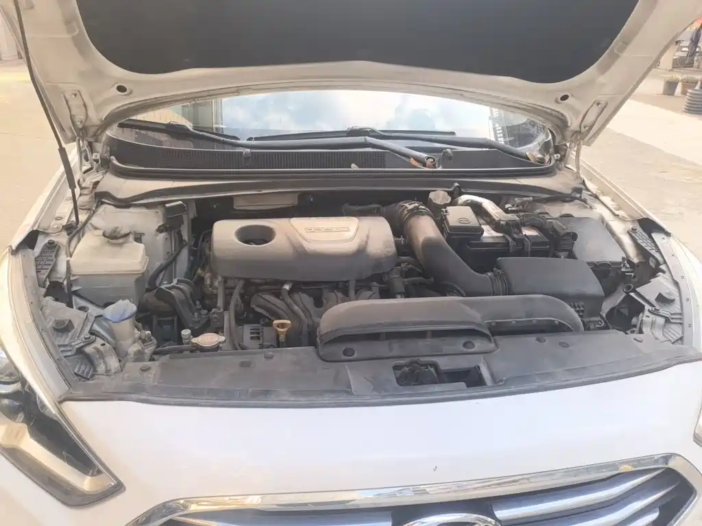Hyundai Mistra — миниатюра 17