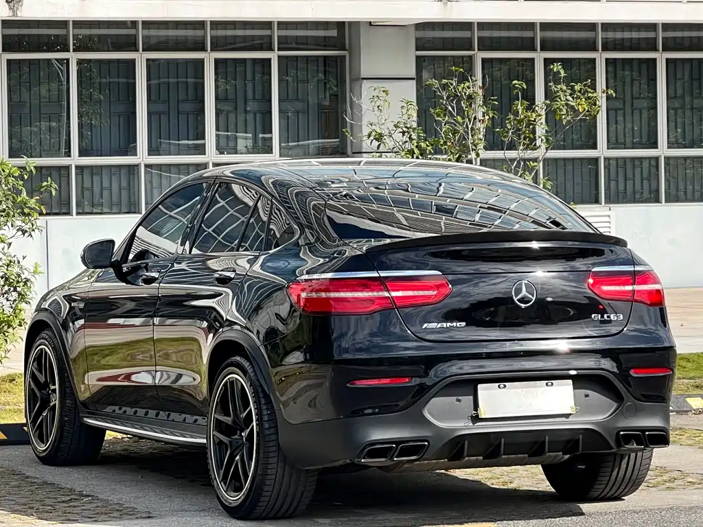 MERCEDES-BENZ GLC COUPE AMG