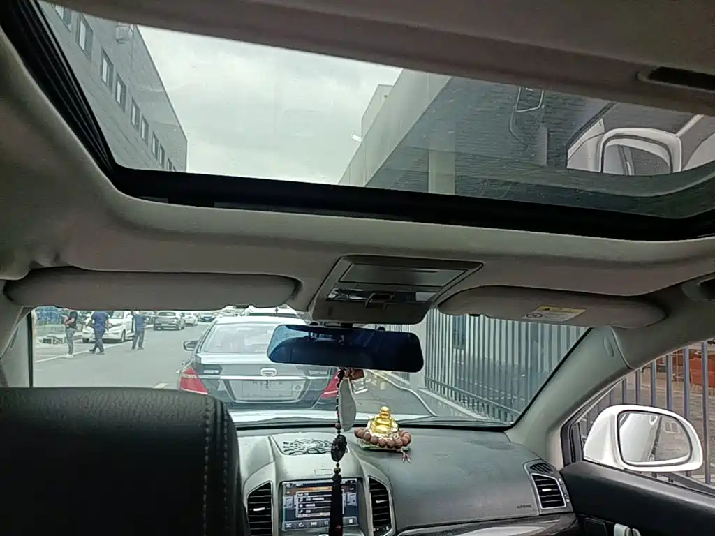 Chevrolet Captiva — миниатюра 23