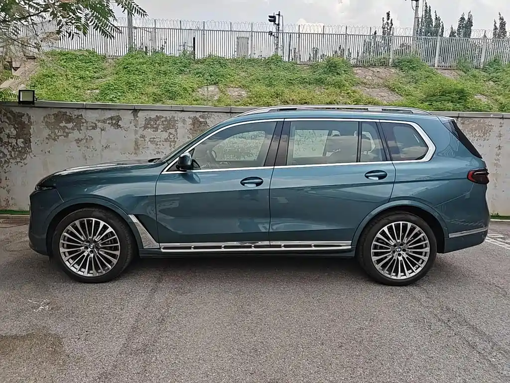 BMW X7 — миниатюра 3