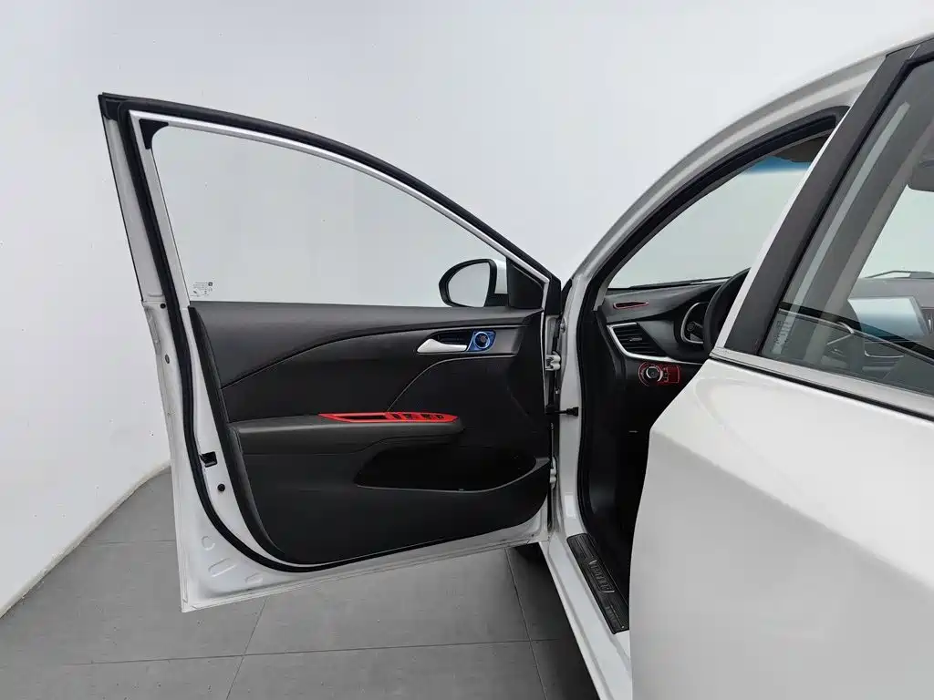 Chevrolet Cavalier — миниатюра 8