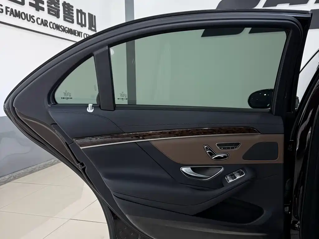 MERCEDES-BENZ S CLASS