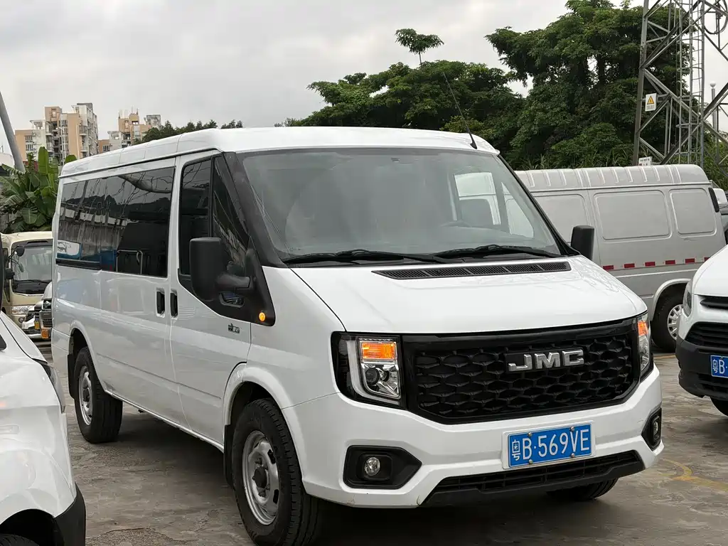 JMC JMC Fushun — миниатюра 2