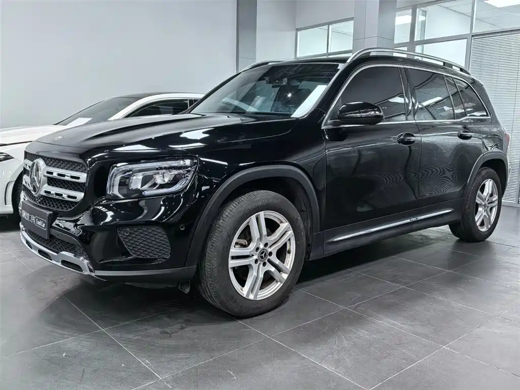 Mercedes-Benz GLB 2021