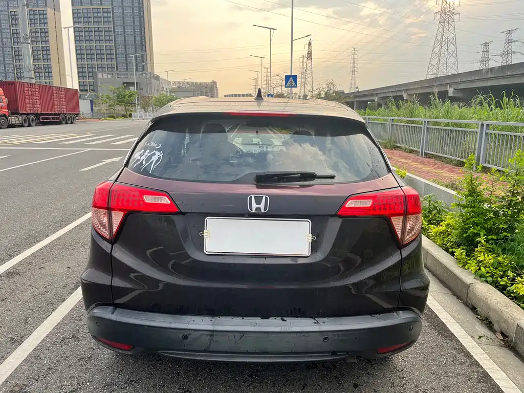 Honda Vezel 2015
