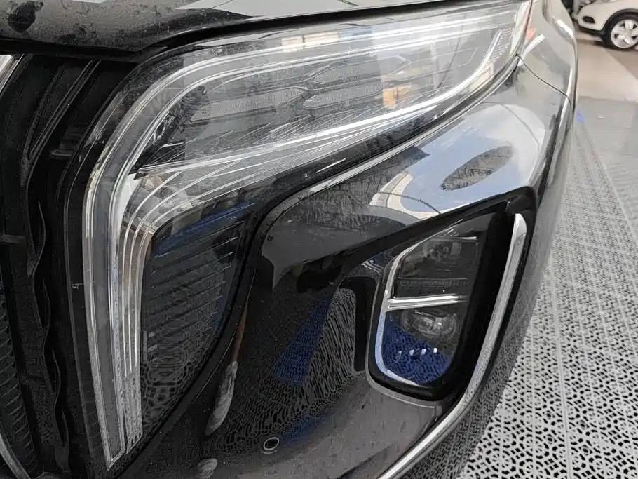Hongqi Hongqi HS7 PHEV — миниатюра 5