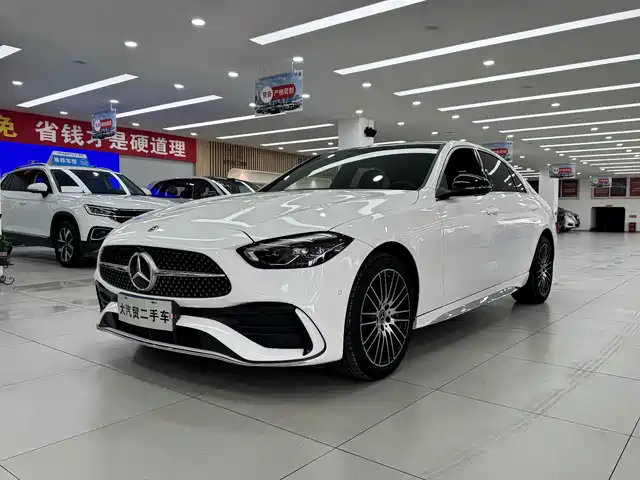 Mercedes-Benz C-Class — фото 1
