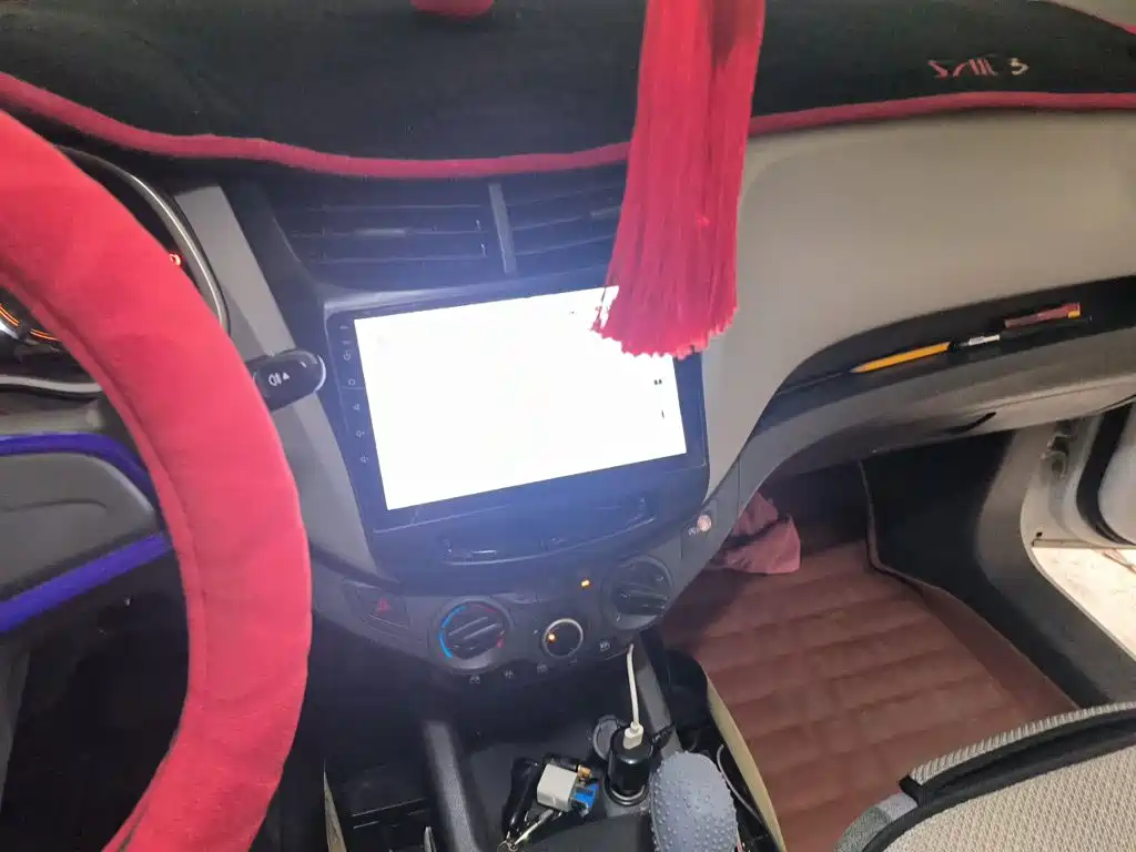 Chevrolet Sail — миниатюра 9