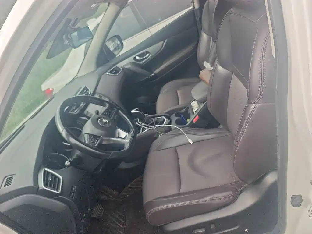 Nissan Qashqai — миниатюра 12