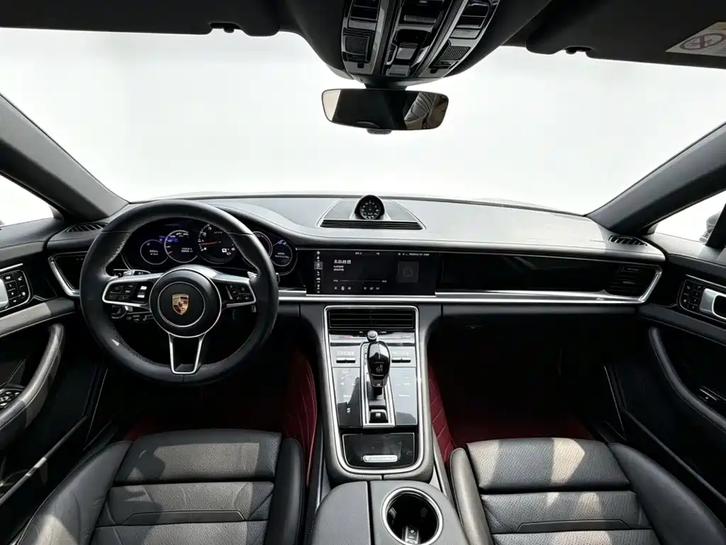 Porsche Panamera — миниатюра 5