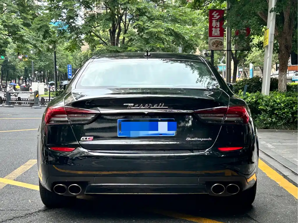 Maserati Quattroporte — миниатюра 5