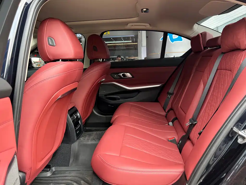 BMW 3 Series — миниатюра 8