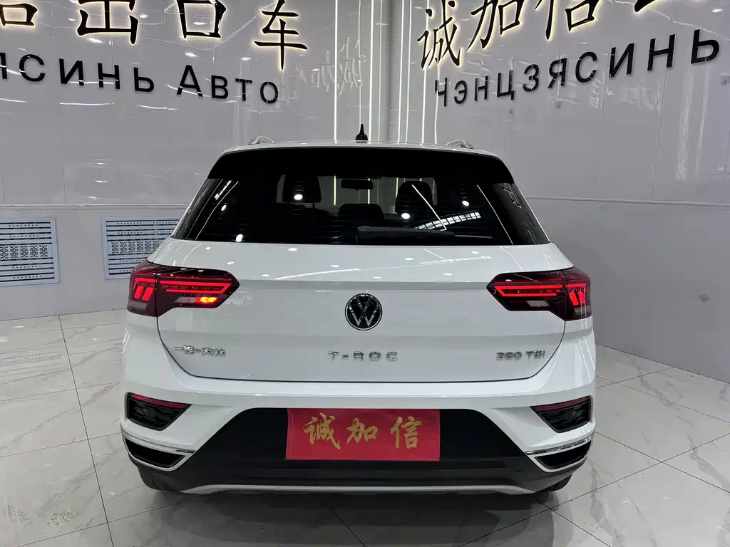 Volkswagen T-Roc 2022 280TSI DSG PLUS