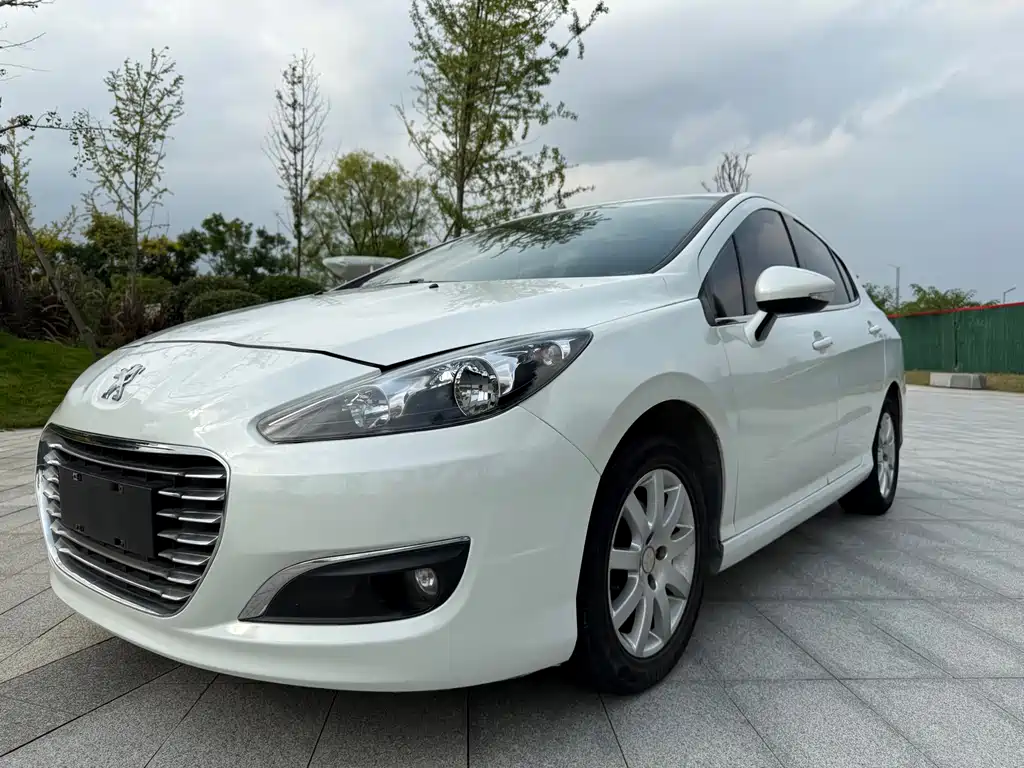 PEUGEOT  308